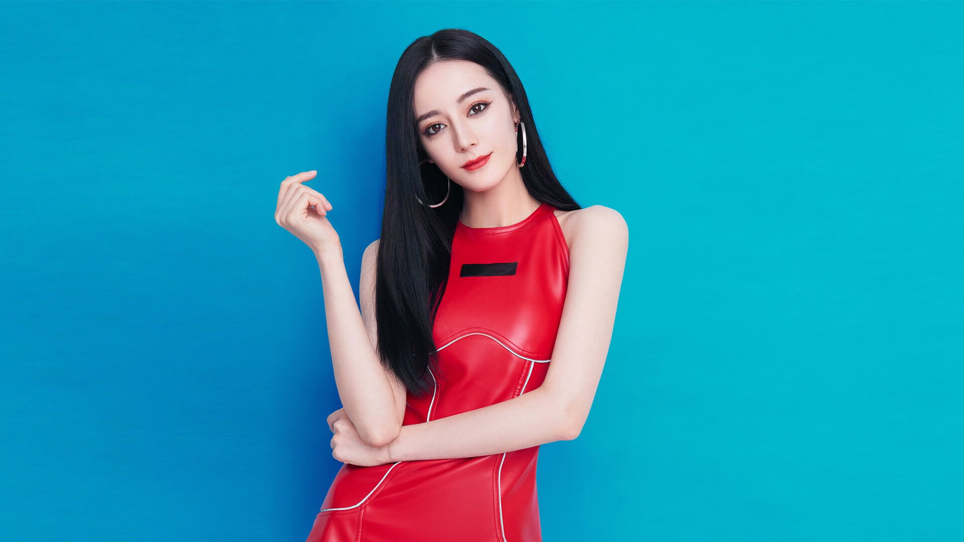 边路直传组合战术成功率及跑动频率数据解读，足球边路传中战术